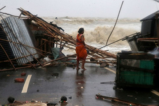 Chưa hết khổ do COVID-19, hơn 50.000 người ở Ấn Độ mất nhà vì bão Yaas