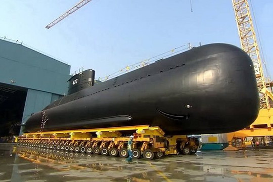 Indonesia muốn mua thêm tàu ngầm để đối phó Trung Quốc