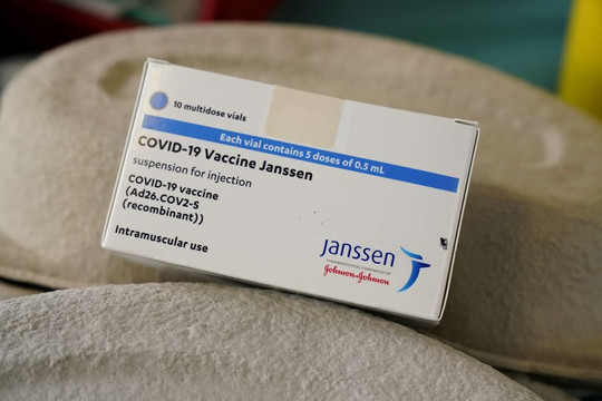 Vắc xin J&J tiêm 1 mũi thừa mứa ở Mỹ, sắp hết hạn 13 lô sau khi bị tạm dừng vì vấn đề an toàn