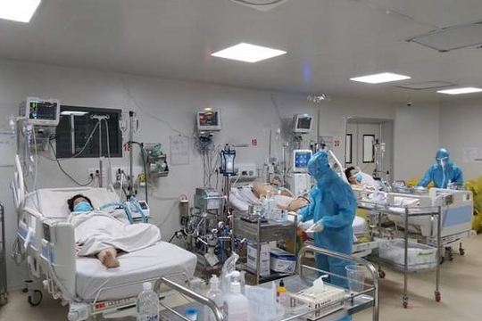 Thêm 8 nhân viên y tế Bệnh viện Bệnh nhiệt đới TP.HCM mắc COVID-19