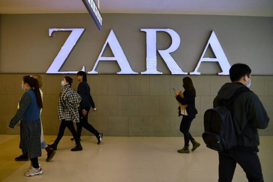 Nhà thiết kế của Zara bị sa thải do phát ngôn nhạy cảm