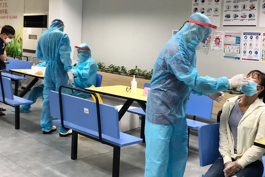 Bắc Giang ghi nhận 4 nhân viên y tế mắc COVID-19 trong khu điều trị bệnh nhân