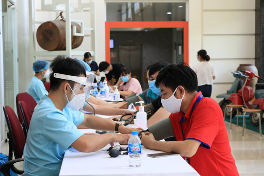 Chiến dịch tiêm vắc xin phòng COVID-19 tại Công viên phần mềm Quang Trung đã thành công tốt đẹp
