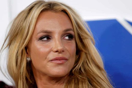 Tòa bác đơn, Britney Spears tiếp tục sống trong sự giám hộ khắc nghiệt của cha đẻ