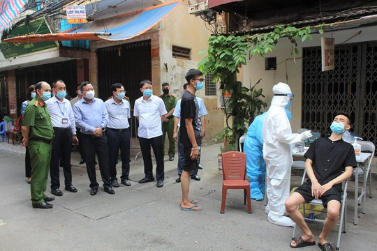 Hà Nội có 41 ca COVID-19 ngày 20.7, đã tiêm 50 liều vắc xin Sinopharm cho công dân Trung Quốc