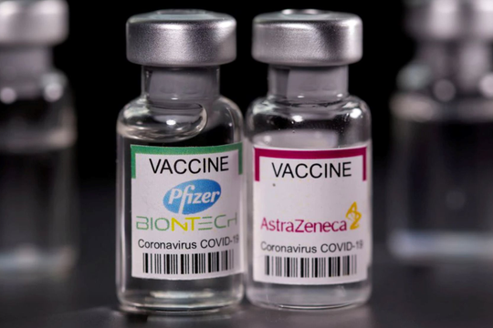 Tiêm đủ 2 mũi vắc xin Pfizer và AstraZeneca có hiệu quả cao ngăn ngừa biến chủng Delta 