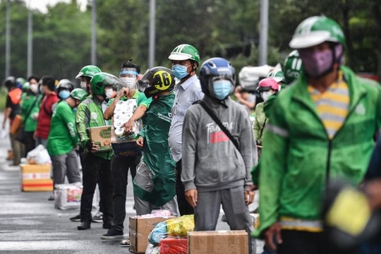 Hà Nội giãn cách, hàng loạt ứng dụng thông báo ngừng chở khách, giao đồ ăn