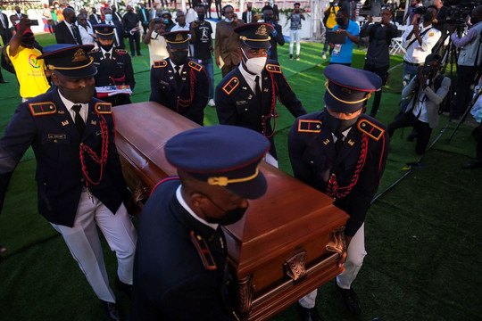 Nổ súng tại tang lễ Tổng thống Haiti