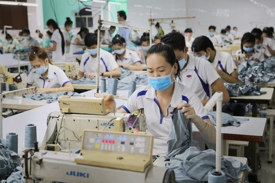 Hiệp hội May mặc & Giày dép Mỹ kêu gọi Nhà Trắng cung cấp thêm vắc xin cho Việt Nam