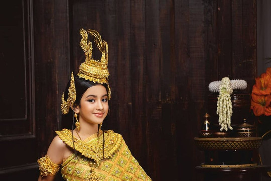 Tiểu công chúa đa tài của hoàng gia Campuchia