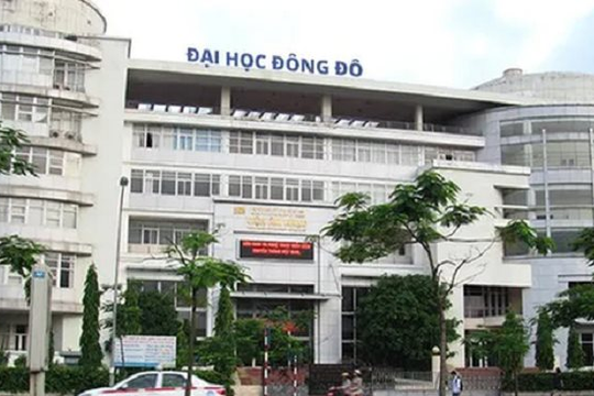 Trường đại học Đông Đô cấp hàng trăm văn bằng 2 ngôn ngữ Anh giả