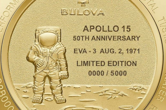 Mẫu đồng hồ vinh danh phi hành gia bay lên mặt trăng của NASA 