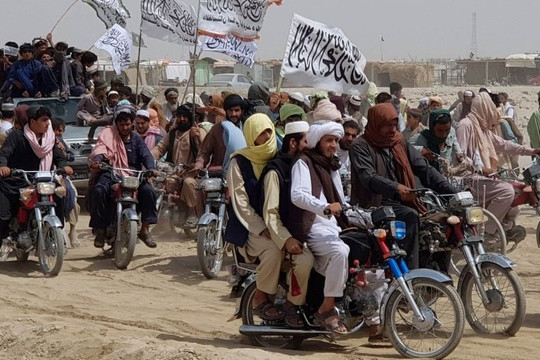 Taliban chiếm đầu não tỉnh thứ 10, mở toang chốt chặn tiến vào thủ đô Kabul