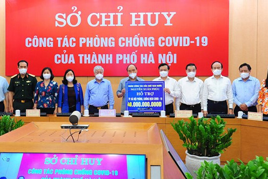Chủ tịch nước Nguyễn Xuân Phúc tặng Hà Nội 40 tỉ đồng