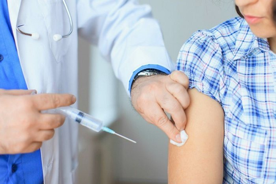 Bộ Y tế hướng dẫn đăng ký lưu hành vắc xin COVID-19 trong trường hợp cấp bách