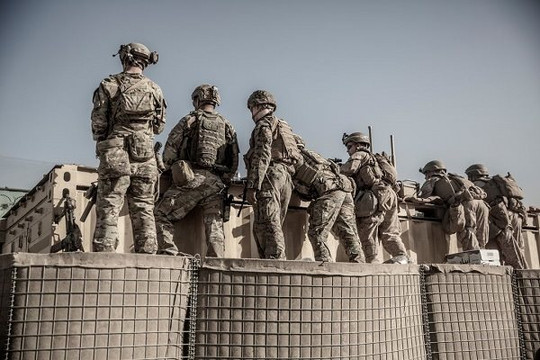 Mỹ bắt đầu rút quân khỏi sân bay Kabul, Anh đã rời đi