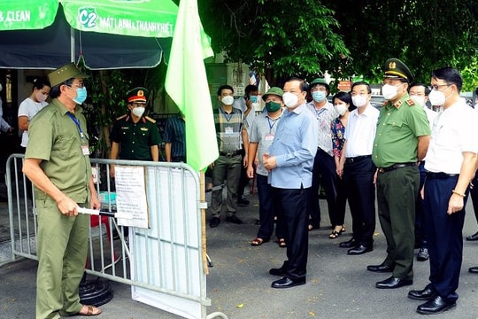 Hà Nội đề nghị sớm có hướng dẫn việc đi lại, sản xuất với người tiêm đủ vắc xin
