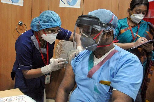 614 nhân viên y tế Ấn Độ được tiêm 2 liều vắc xin COVID-19: Lượng kháng thể giảm mạnh sau 4 tháng