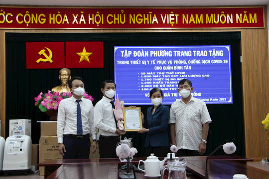 TP.HCM: Quận Bình Tân được tặng thiết bị y tế phòng chống dịch COVID-19 trị giá 58 tỉ đồng