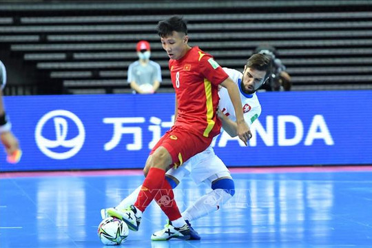 Báo Séc, CĐV quốc tế bất ngờ với đội tuyển futsal Việt Nam