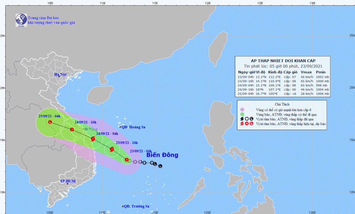 Áp thấp nhiệt đới cách bờ biển Nam Trung bộ khoảng 330 km và tiếp tục mạnh lên thành bão