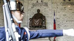 Đảng cầm quyền Đài Loan tích cực xóa bỏ biểu tượng ‘Tưởng Giới Thạch’