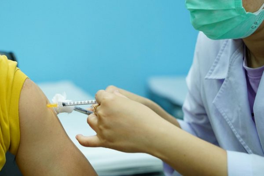 Bộ Y tế đề nghị TP.HCM điều tra vụ thu phí tiêm vắc xin phòng COVID-19 