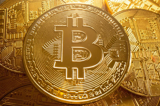 Vì sao giá bitcoin tăng vọt gần lên 60.000 USD?