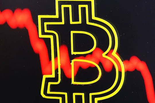 ‘Bitcoin giảm giá sốc còn 8.200 USD trên Binance US’