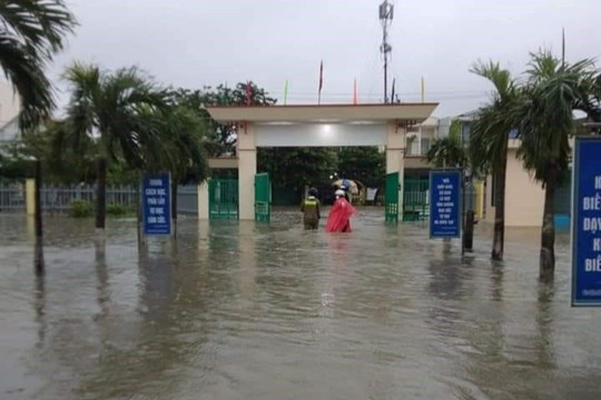 Từ Thừa Thiên Huế - Khánh Hòa tiếp tục có mưa đến rất to, ngoài biển áp thấp nhiệt đới đang mạnh lên thành bão