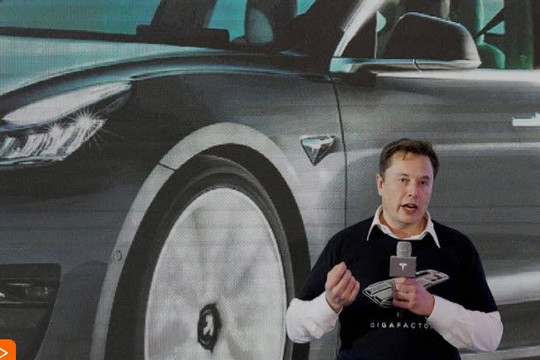 Hơn 2 triệu người đề xuất Elon Musk bán 10% cổ phiếu Tesla kiếm 21 tỉ USD đóng ‘thuế tỉ phú’