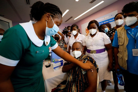 Châu Phi phải chống lại đại dịch khác song song COVID-19 khiến nhiều người dễ chết hơn 
