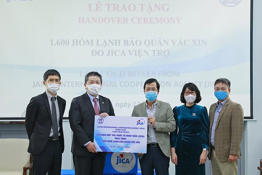 Nhật Bản trao tặng Việt Nam 1.600 hòm lạnh bảo quản vắc xin