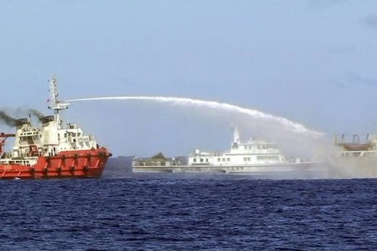 Sau khi tàu Trung Quốc dùng vòi rồng, EU ra tuyên bố phản đối các hành vi  gây rối tại Biển Đông