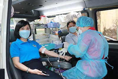 Gần 400 đoàn viên ngành cấp nước hiến máu cứu người