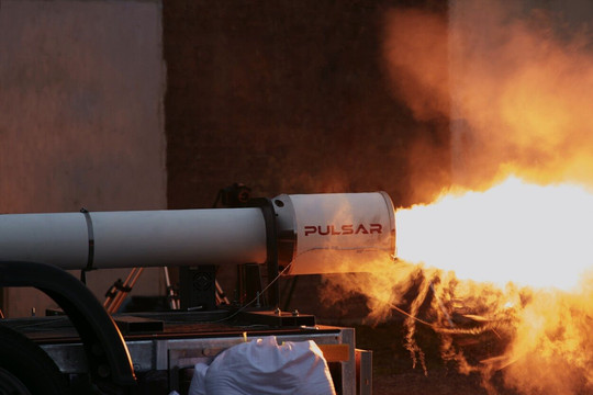 Phát triển động cơ tên lửa chạy bằng chất thải nhựa tái chế