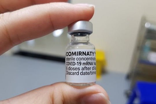 Bộ Y tế giải thích lý do gia hạn thêm thời gian sử dụng của vắc xin Pfizer