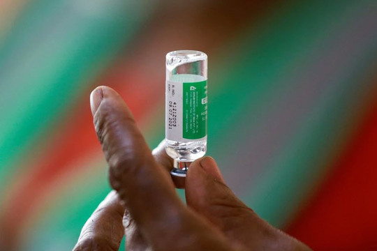 WHO nói nước giàu tặng vắc xin cận date là vấn đề lớn với COVAX, chỉ rõ người nên tiêm mũi 3