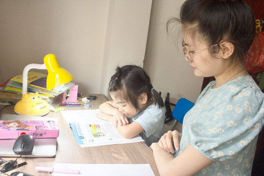 Hà Nội: Sở GD-ĐT giải thích việc học sinh lớp 1, 2 đến trường thi trực tiếp