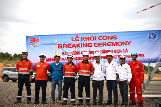 Vietsovpetro cung cấp dịch vụ bảo dưỡng các tua bin điện gió General Electric Việt Nam
