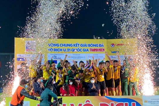 Hạ Hà Nội phút cuối, Học viện Nutifood lên ngôi vô địch U.21 Quốc gia 2021