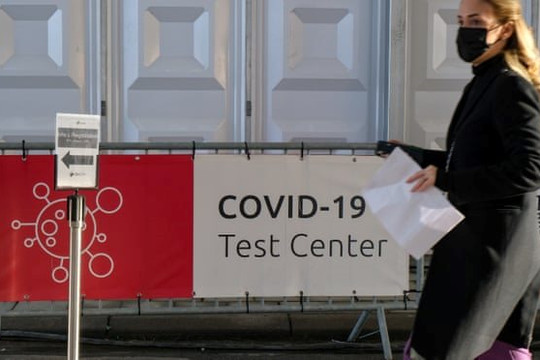 WHO: Hơn 1/2 dân số châu Âu sẽ nhiễm Omicron trong 6-8 tuần tới, chưa thể coi COVID-19 là bệnh đặc hữu