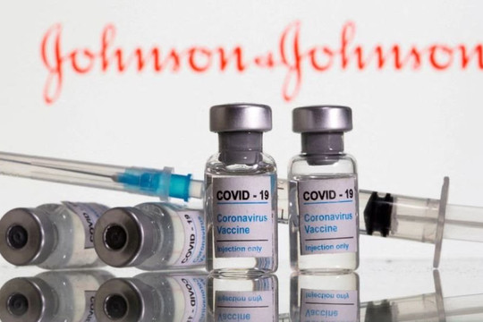 Omicron gây nhiễm đột phá gấp 3 lần Delta, mũi vắc xin tăng cường J&J hiệu quả 85% chống nhập viện