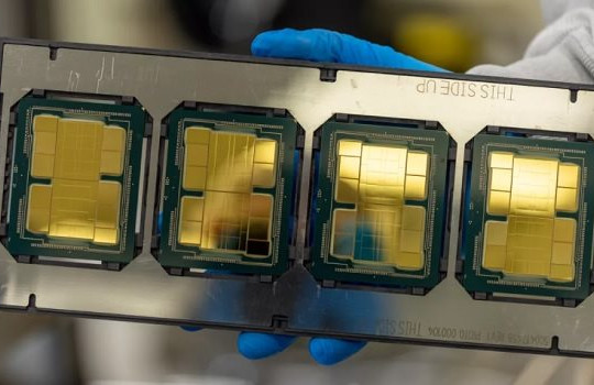 Intel muốn lấy lại vị thế dẫn đầu bằng máy sản xuất chip thế hệ mới