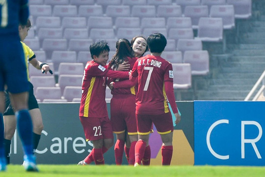 Thắng Thái Lan 2-0, tuyển nữ Việt Nam mở một cánh cửa đến World Cup 2023