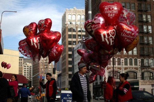 Mỹ: Ngày lễ Valentine thời "bão giá"