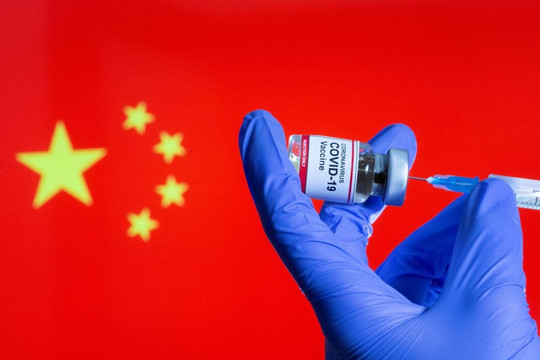 Trung Quốc cho tiêm mũi vắc xin thứ 3 khác công nghệ, hé lộ hiệu quả với Omicron
