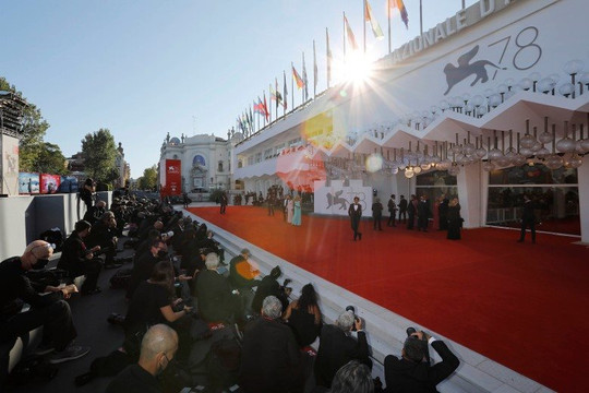Liên hoan phim Venice sẽ không cấm các nhà điện ảnh Nga