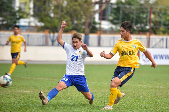 Giải U.19 quốc gia 2022: Quốc Việt ghi bàn, Học viện Nutifood vươn lên dẫn đầu bảng