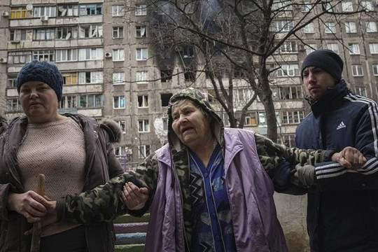 Xung đột Nga - Ukraine: Bên trong thành phố bị bao vây hơn 1 tuần qua